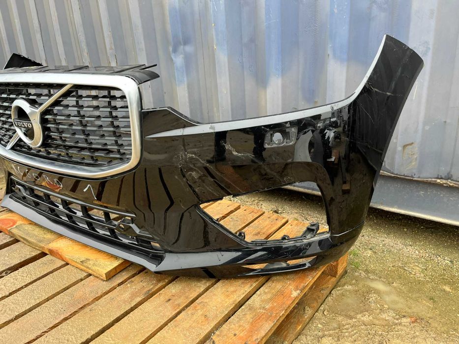 Volvo xc60 r-design zderzak 17-21r,z grilem i kratka dolna stan lux