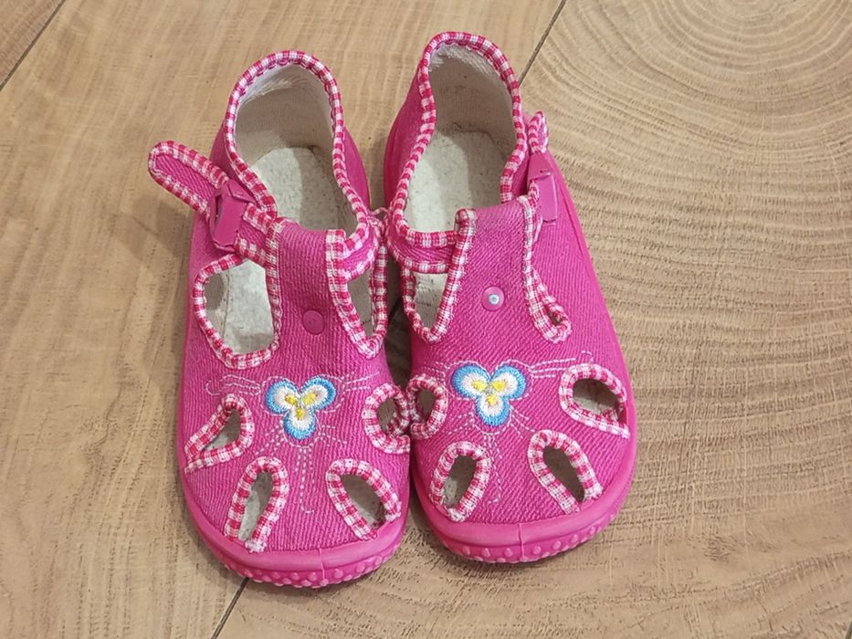 22 23 kapcie tenisówki 14 cm dla dziewczynki