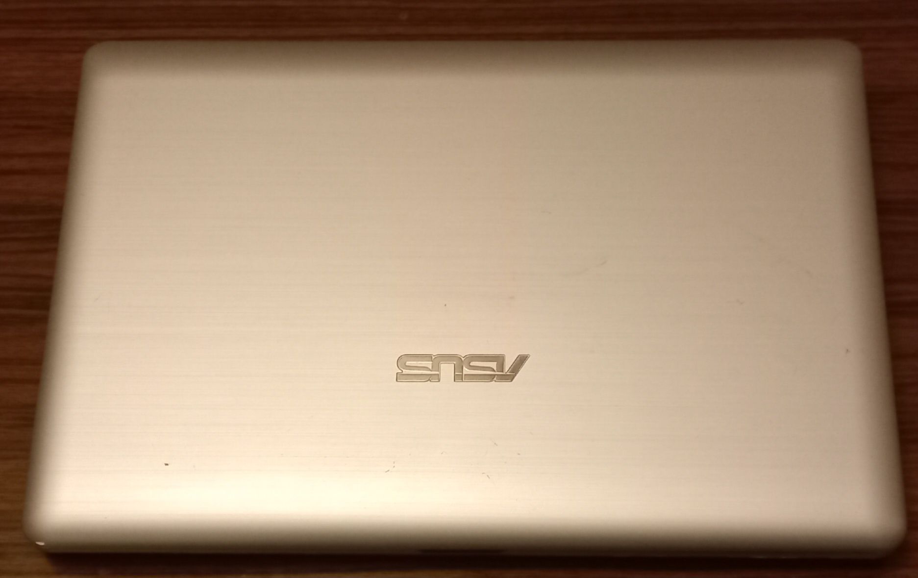 Нетбук Asus 1215p. SSD 120GB. Новая батарея.