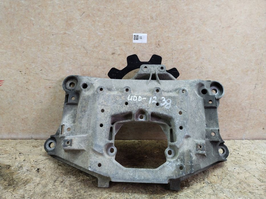 Audi A4 B8 07-15 A5 Q5 2.0 кронштейн опора коробки передач 8K0399263BK