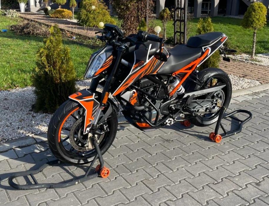KTM Duke 125 ABS 15.000km Mega Utrzymany 2021r LED Oryginał  kat.B A1