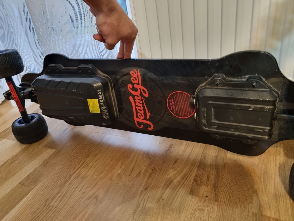 Longboard deskolorka elektryczna szybka 42km