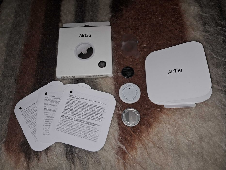 Apple AirTag (оригінал, вимкнув звук)