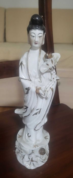 Estatueta dama oriental chinesa