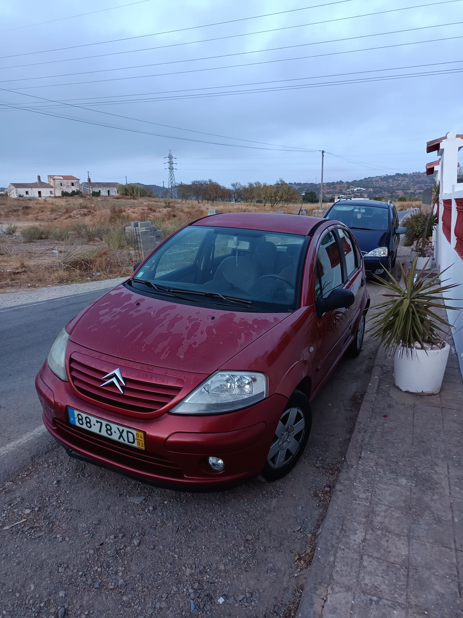 Citadino Citroem C3 ano 2004
