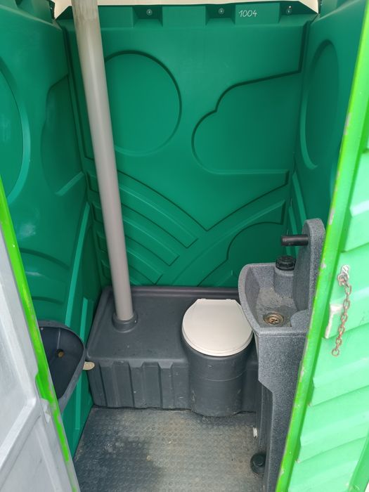 Toaleta przenośna toitoi na działki, budowy itp