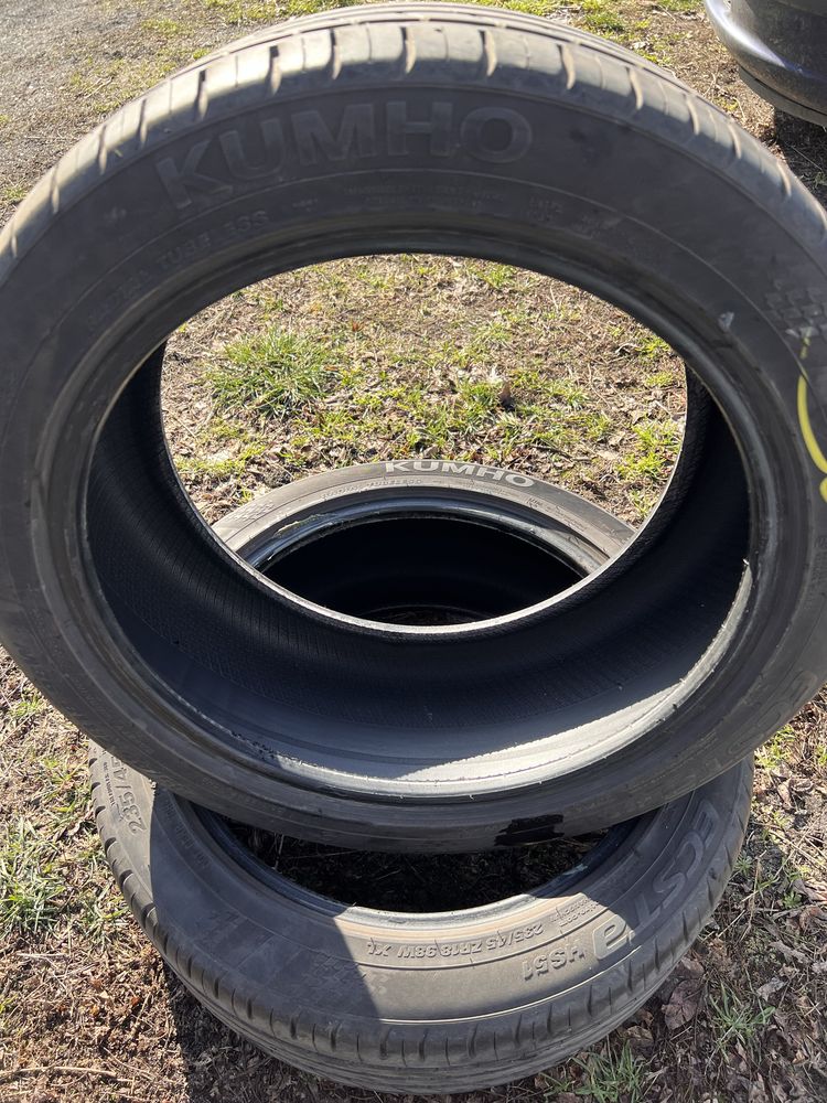 Opony Kumho 235/45/18 2 sztuki