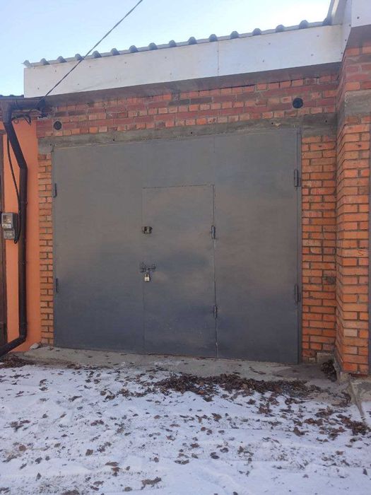 Здам гараж в оренду, Виставка