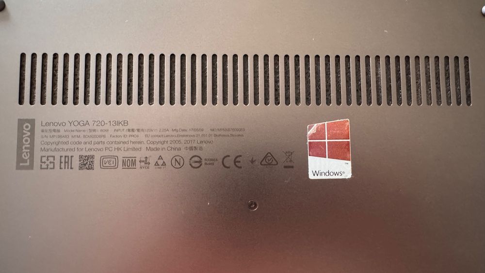 Laptop 2 w 1, Lenovo Yoga 720 13,3" i7 /8GB/ 256GB SSD/ DOTYK/ RYSIK