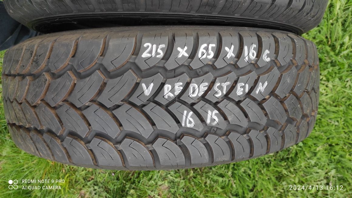 Шины одиночки 215/65/16с Michelin Pirelli