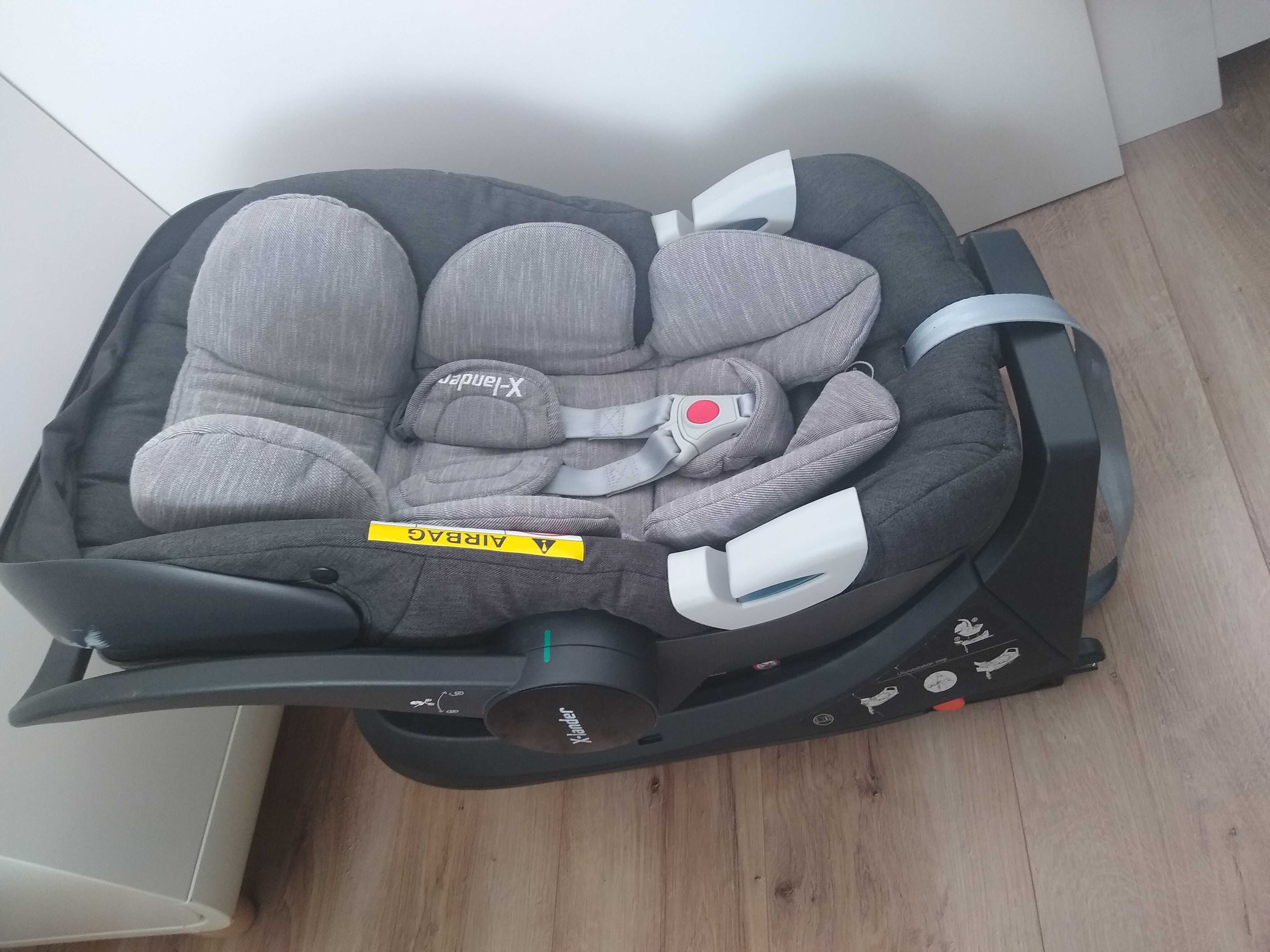 Fotelik samochodowy X-lander z bazą