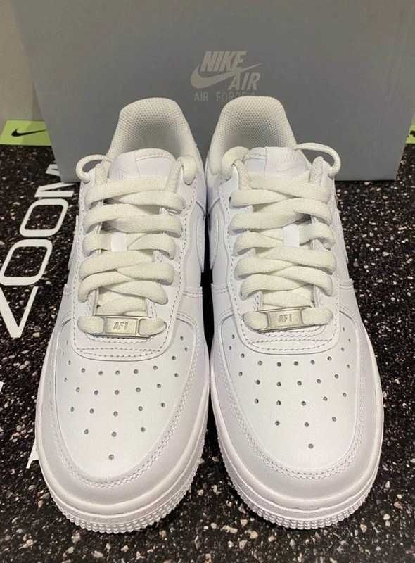 Nike Air Force 1 Low '07 White Rozmiar 41