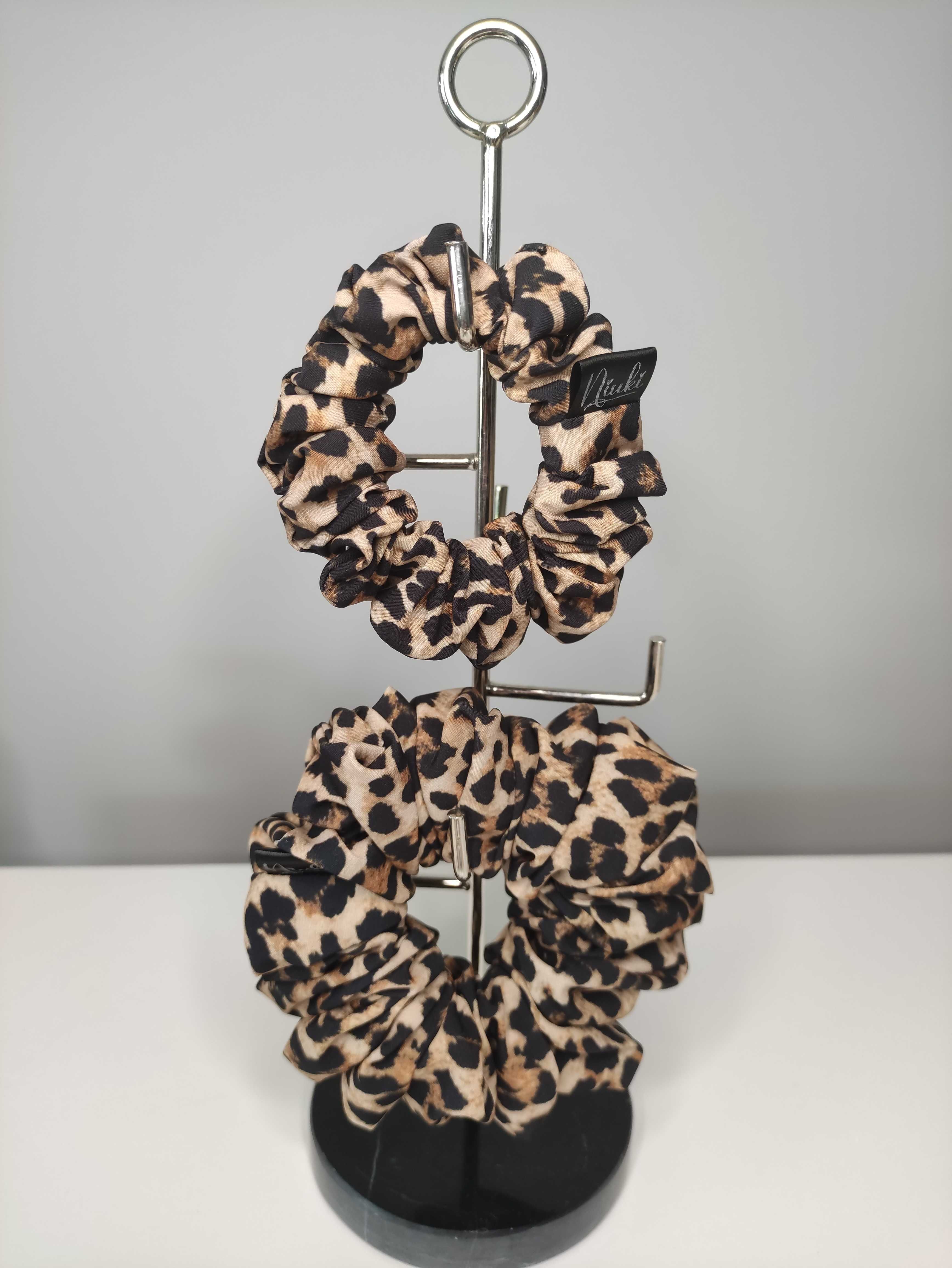 Scrunchie Panterka M, ozdobna gumka do włosów