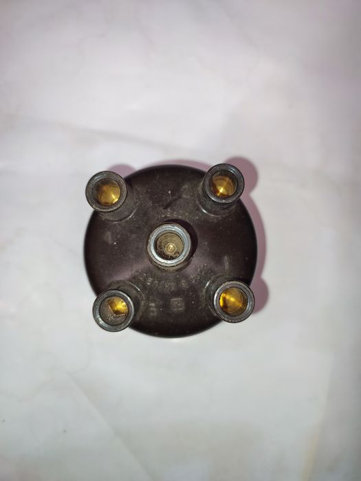 Крышка распределителя зажигания 2101 трамблёра