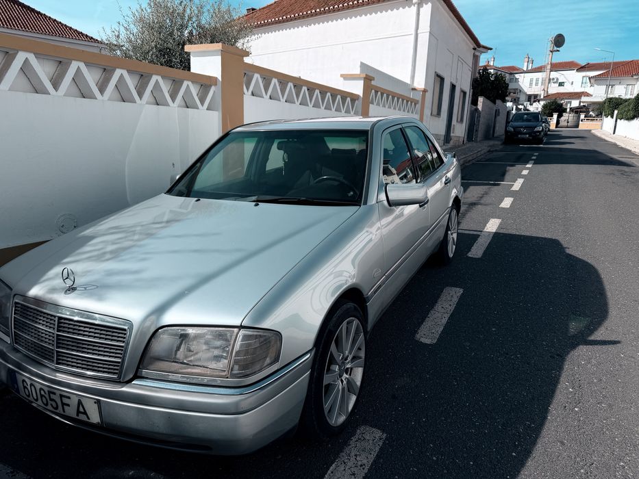 Mecedes C180 - gasolina
