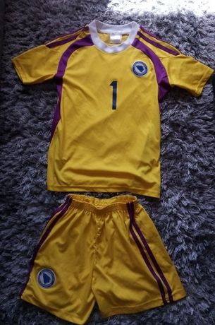Komplet strój piłkarski bramkarski A. Begović Bośnia 140 cm