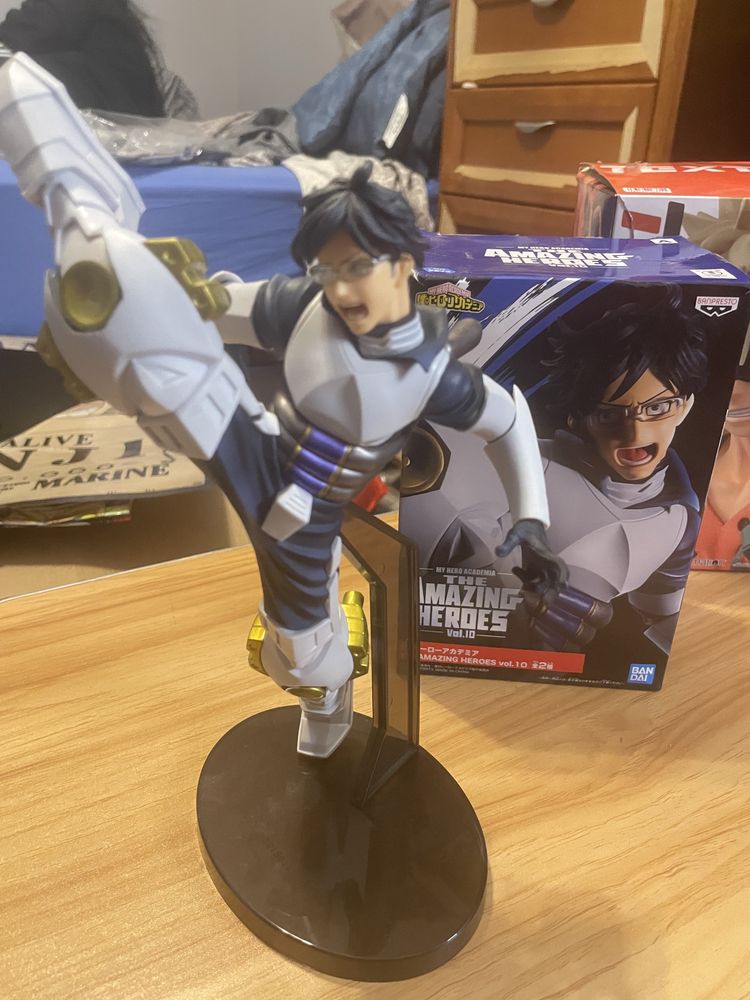 Figura boku no Hero oficial