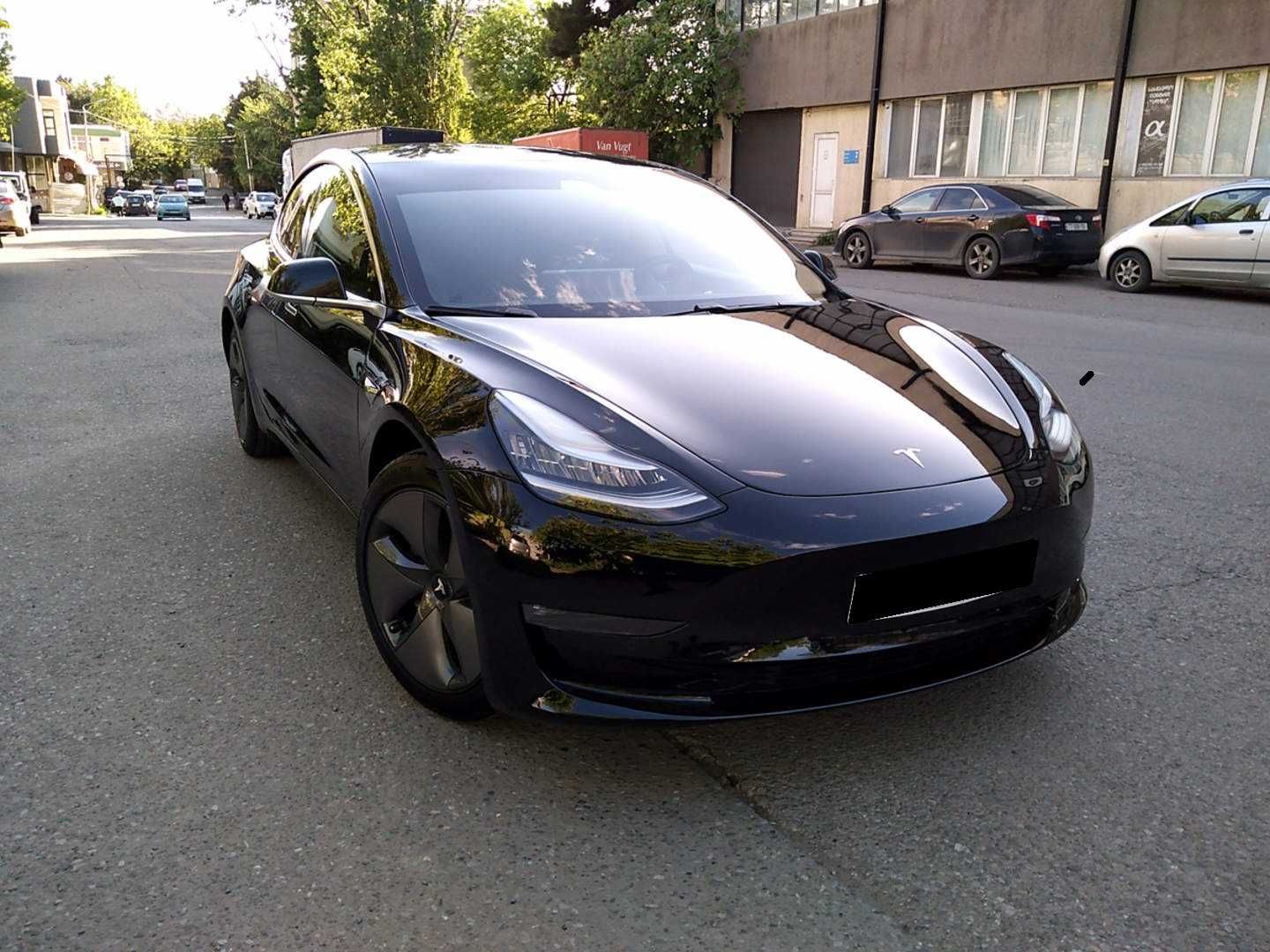 Tesla Model 3 Long Range