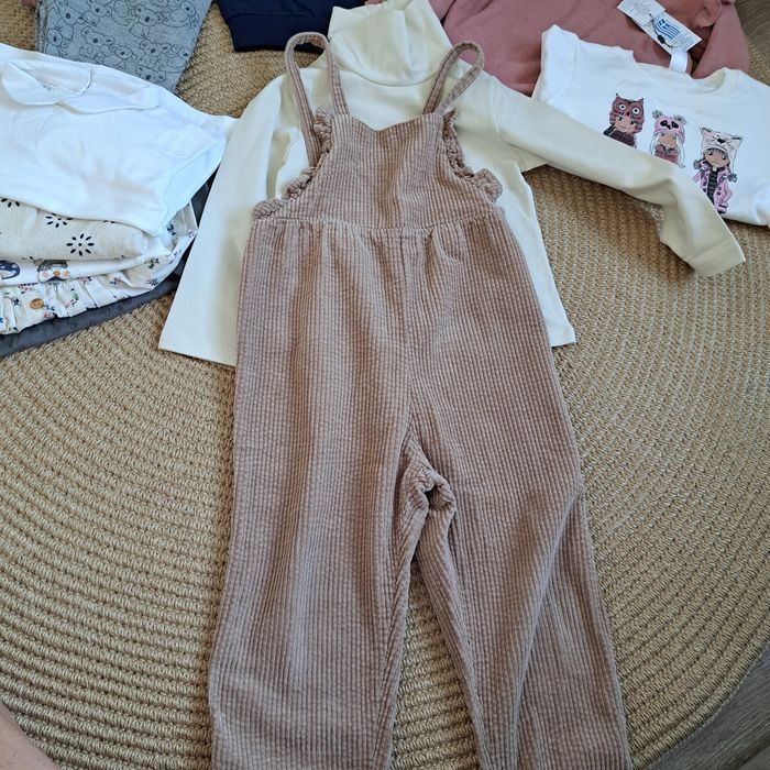 Куртка zara,Zara 104, zara 98,комбінезон zara,трусики hm 98, на 3-4 ро