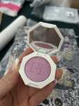 Róz rozswietlajacy rozswietlacz fenty beauty wattabrat