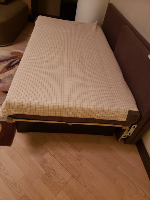 Продам ліжко з матрасом