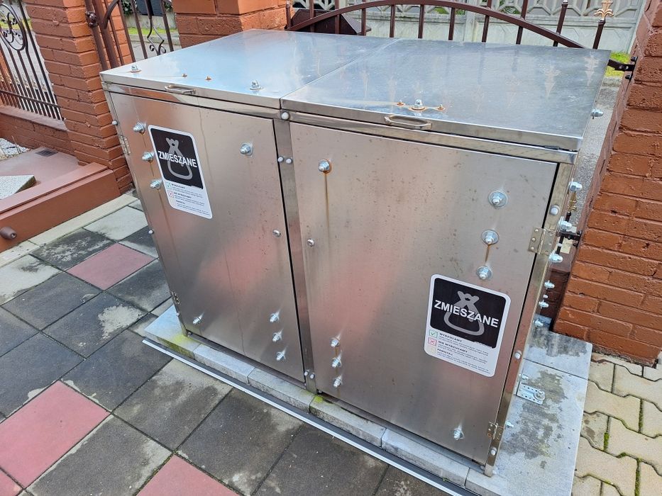 Wiata metalowa na śmietniki 240L