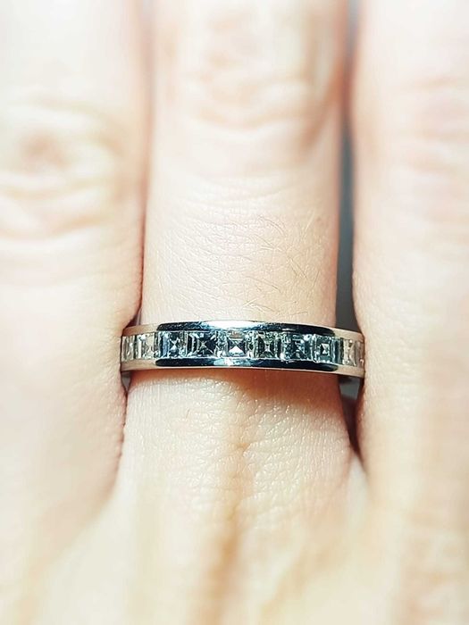 Platynowa obrączka z diamentami (6596)