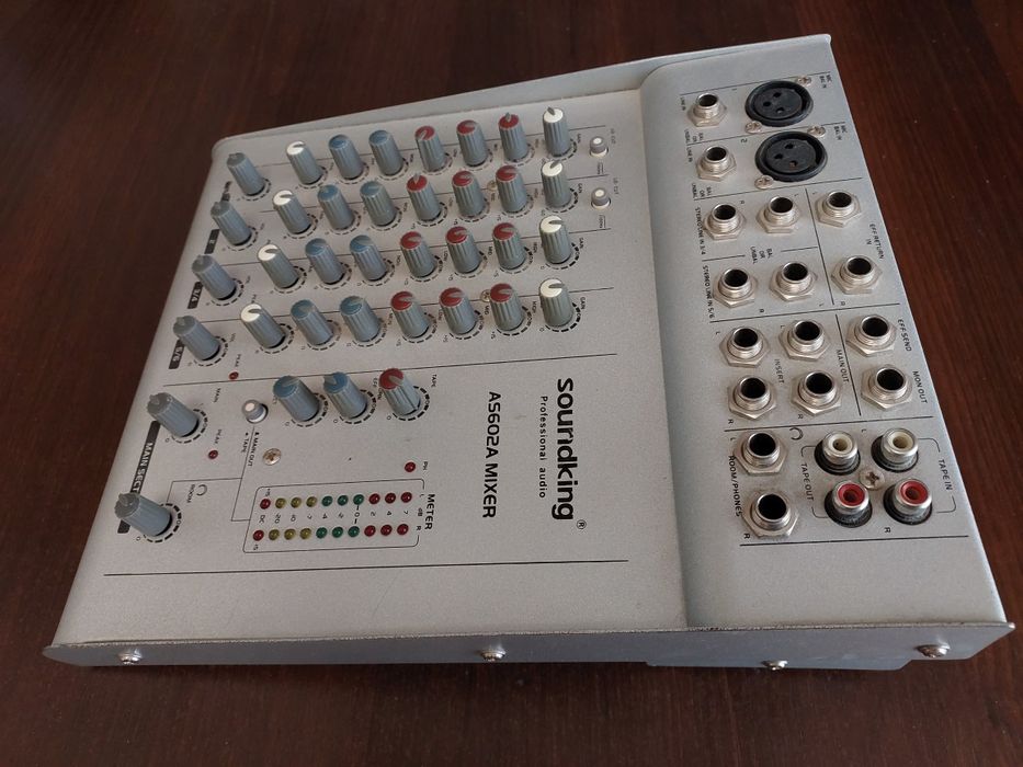 Мікшерний пульт SoundKing