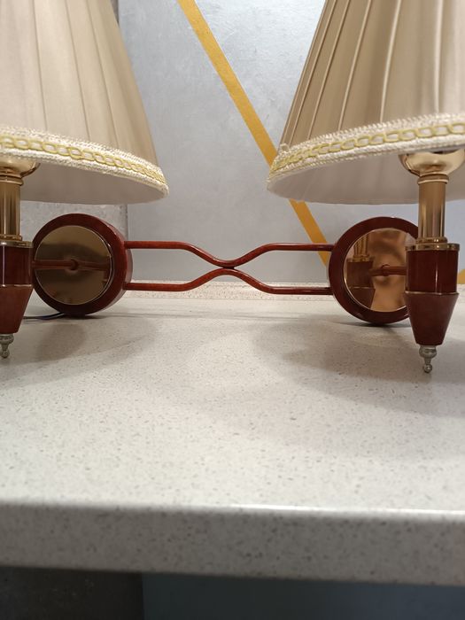 Светильник-люстра,на стену.