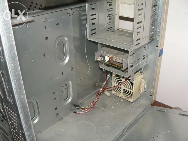 Caixa Midle Tower Asus