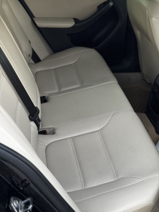 Volkswagen Jetta 2.0 TDI 2012