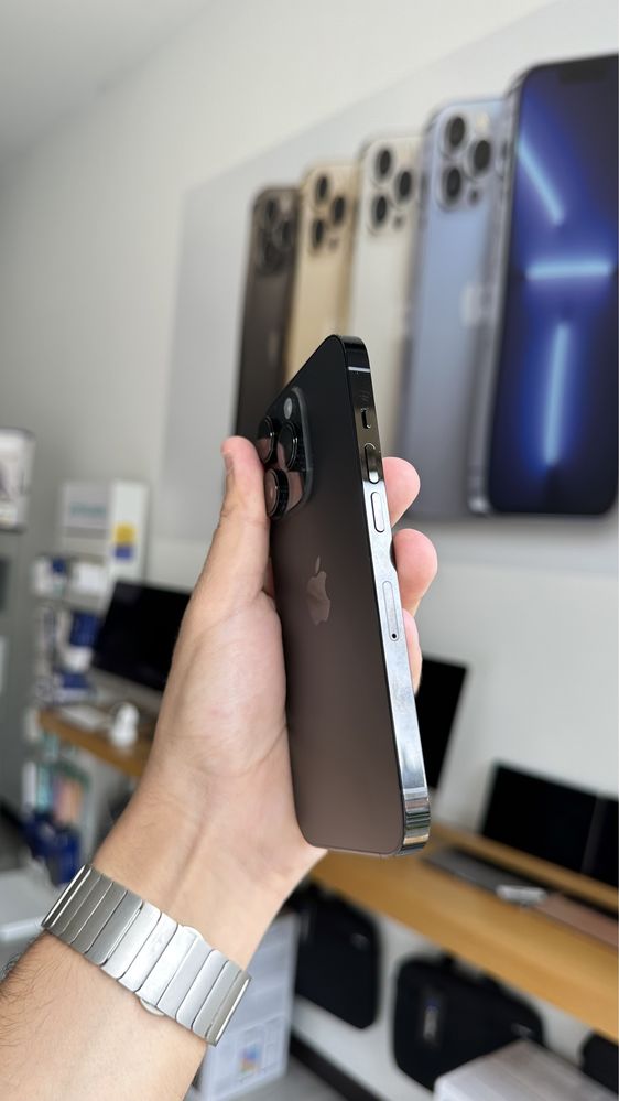 IPHONE 14 PRO 256Gb ( bateria 100% ) Black