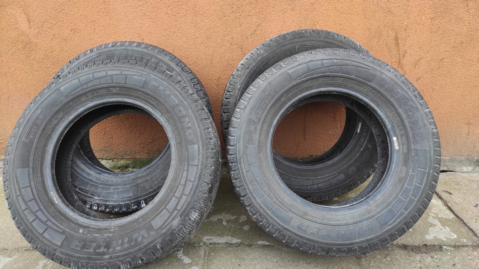 Zimowe opony Pirelli 215/70 r15