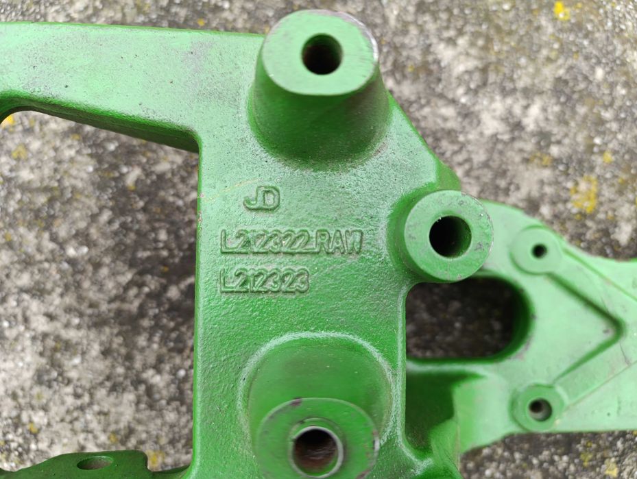 Podstawa sprężarki powietrza JOHN DEERE L212323 ORYGINAŁ