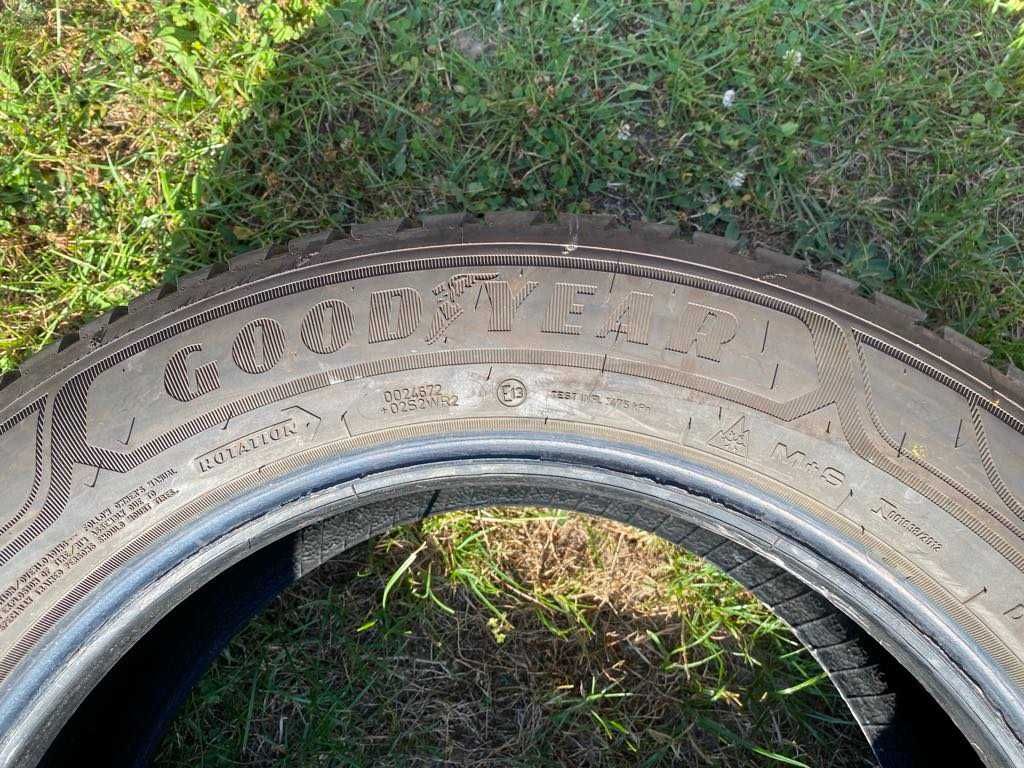225/55/17 C Goodyear 2023 rok wielosezonowe całoroczne