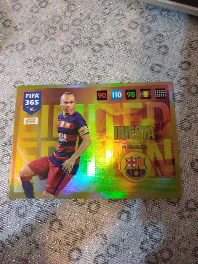 Karta limited edition Iniesta Barcelona fifa 365 Panini 2017