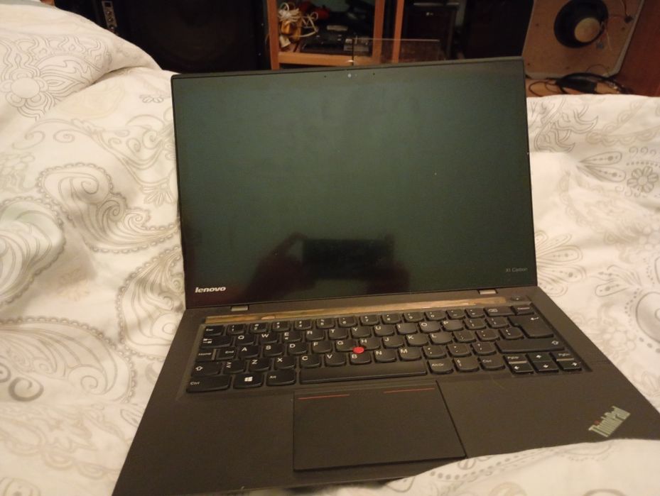 Lenovo ThinkPad X1 carbon super stan