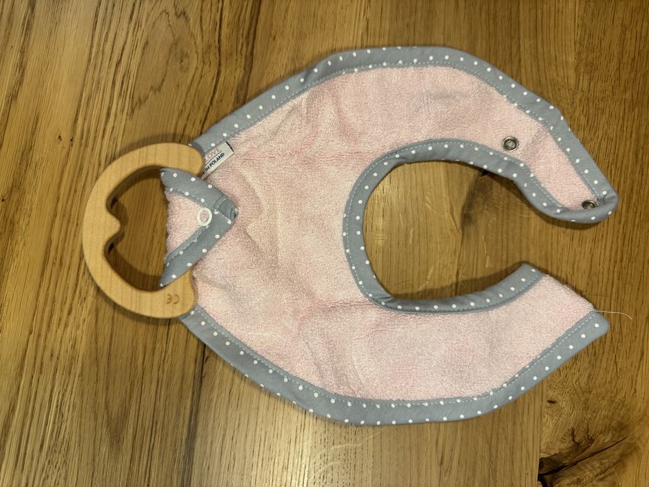 Śliniaczek bambusowy z gryzakiem Lullalove