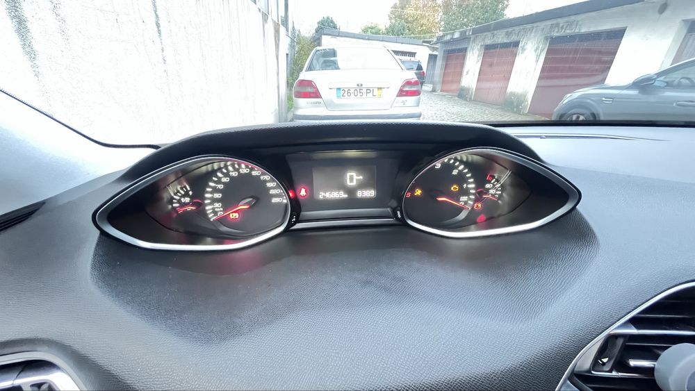 Vendo peugeot 308 allure em muito bom estado