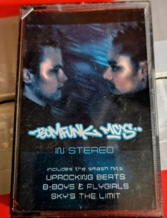 Kaseta magnetofonowa Bomfunk Mcs
