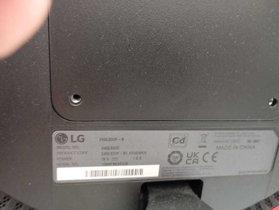 Monitor Gaming LG 24GL600F-B (24'' - 1 ms - 144 Hz - FreeSync)