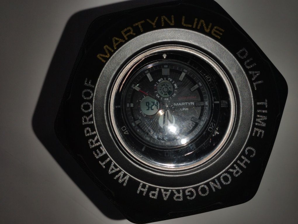 Годинник Martyn line