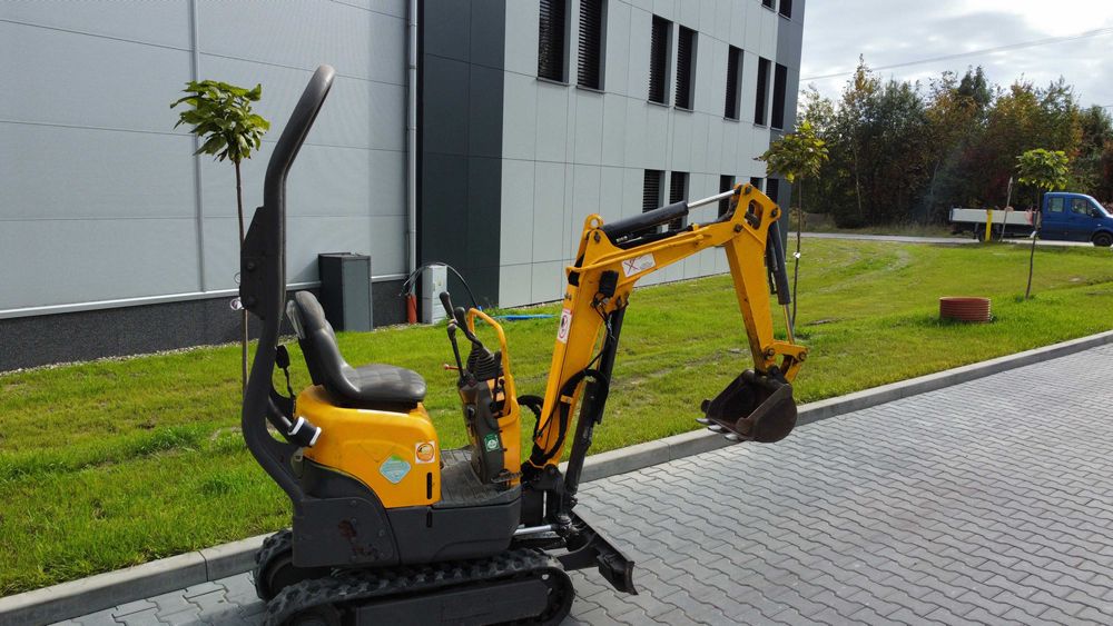 Wynajem minikoparki 1t bez operatora Wypożyczalnia maszyn budowlanych