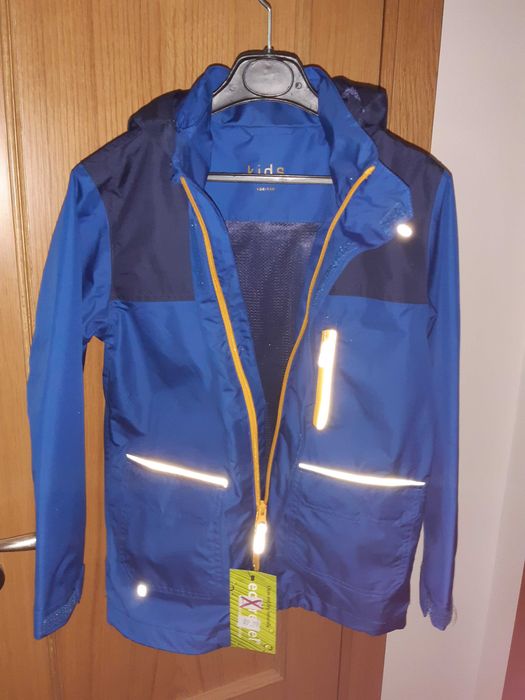 Nowa kurtka w roz. 134/140