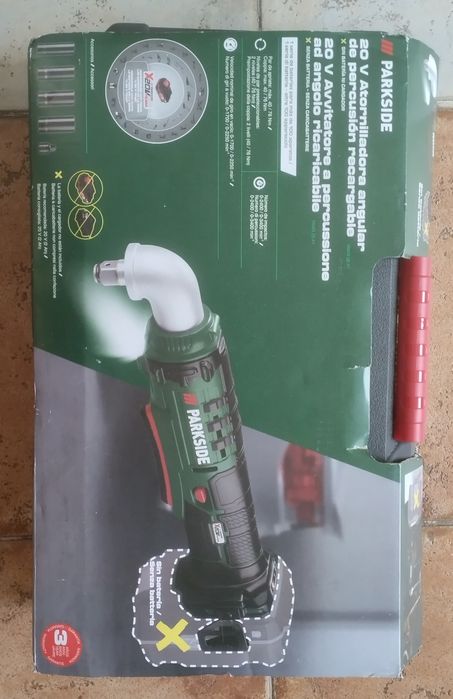 Aparafusadora de impacto angular Parkside a bateria 20V