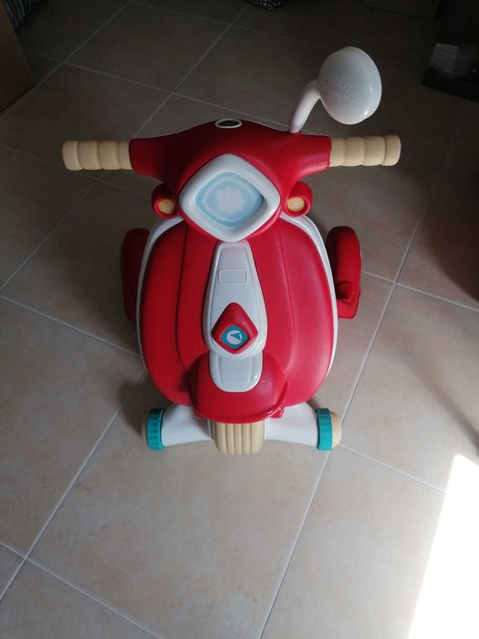 Andarilho Scooter Clementoni