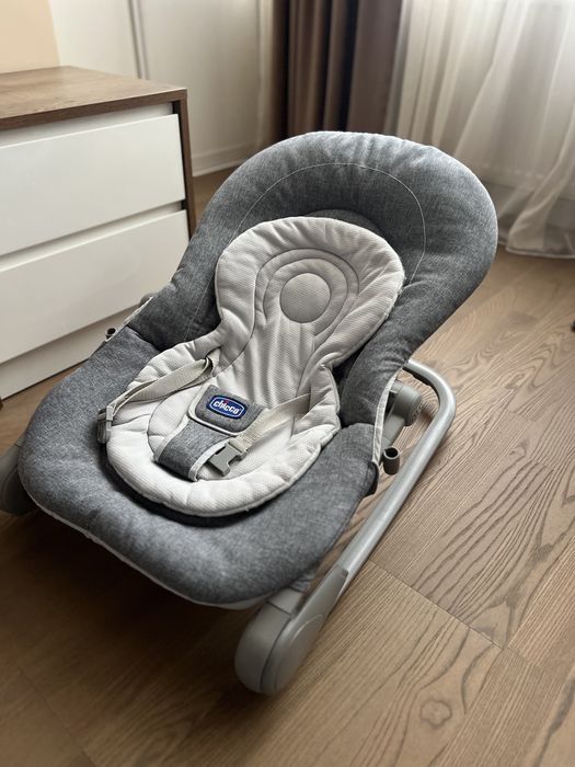 Шезлонг крісло-гойдалка chicco Hoopla
