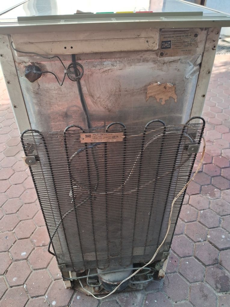 Продам холодильник