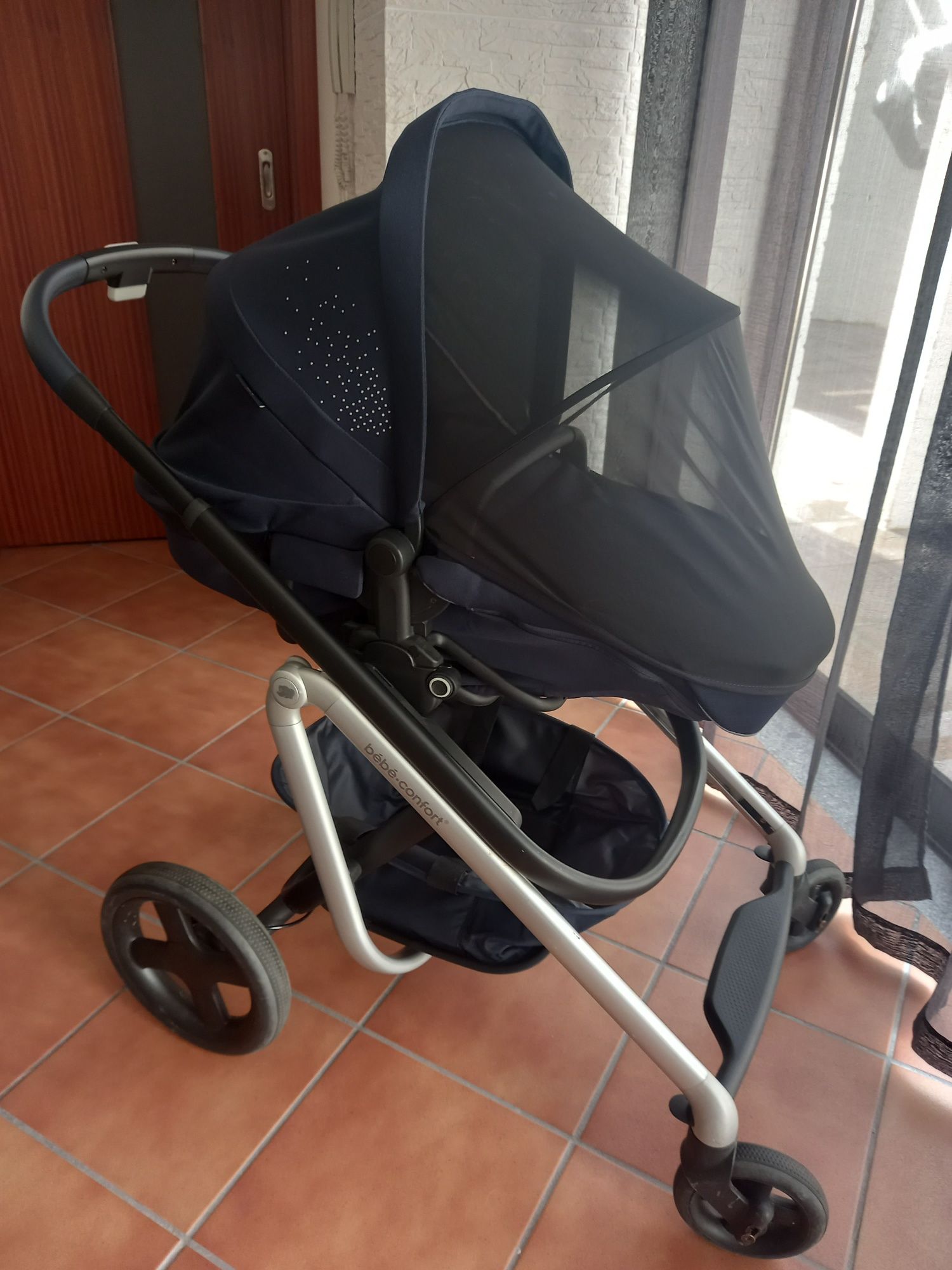 Conjunto Bebe Confort Excelente Estado Ovo, Isofix, Carrinho e Alcofa