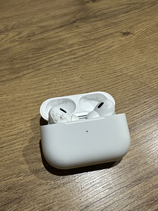Airpods pro 2 usb-c - case + prawa sluchawka